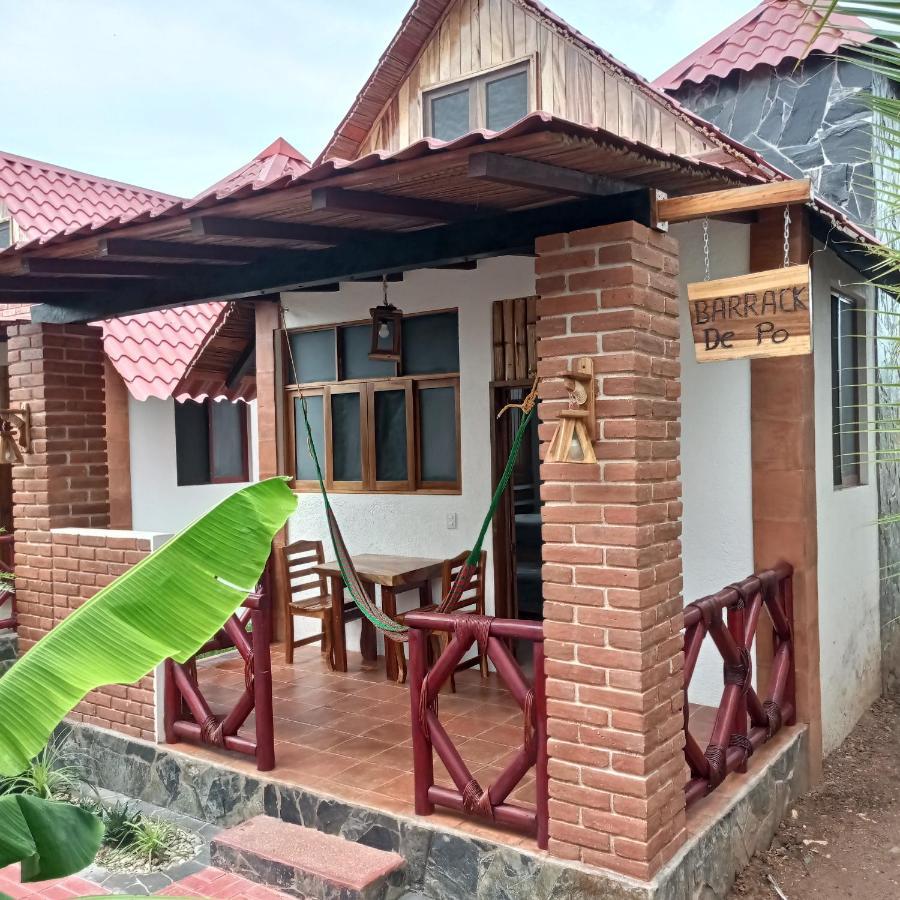Bungalows Y Cabanas, Las Barracas De La Barra Malucano Kültér fotó