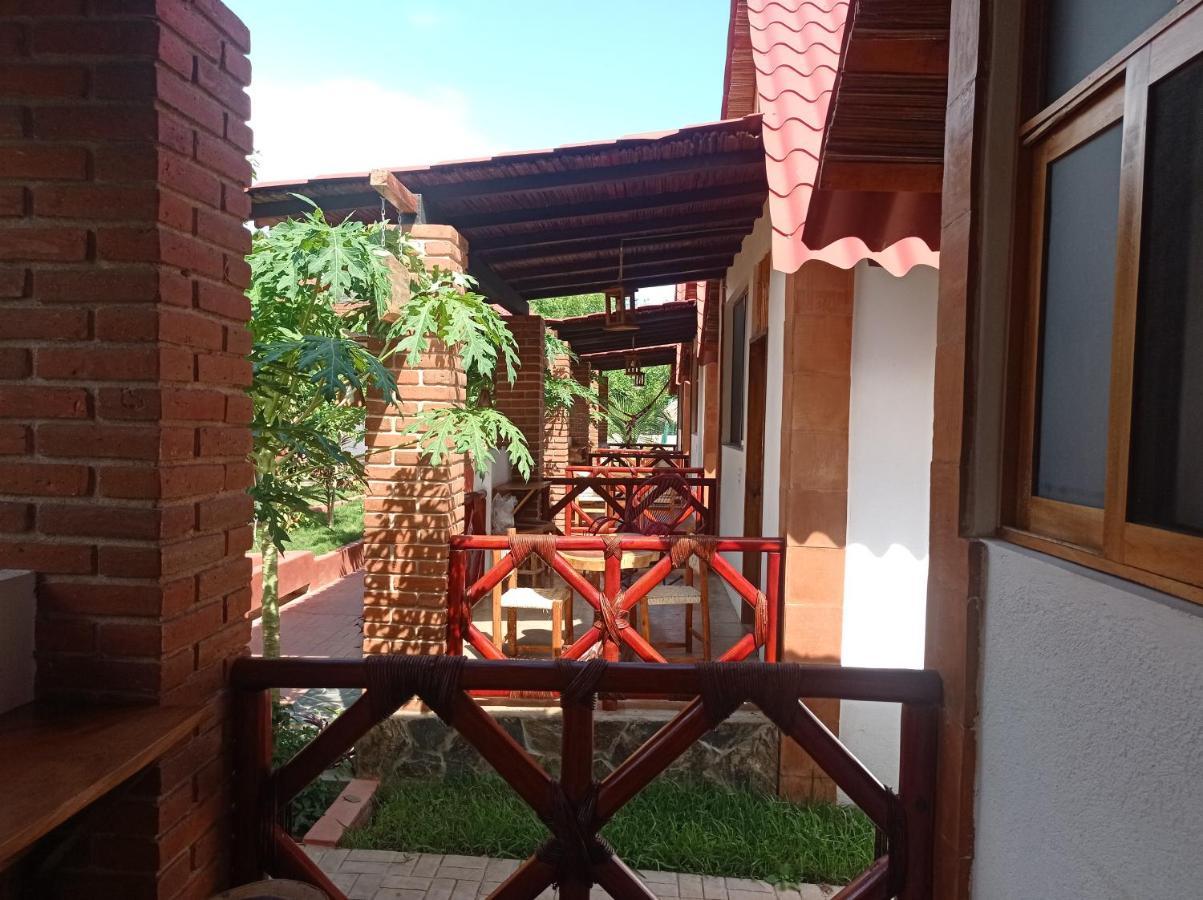 Bungalows Y Cabanas, Las Barracas De La Barra Malucano Kültér fotó