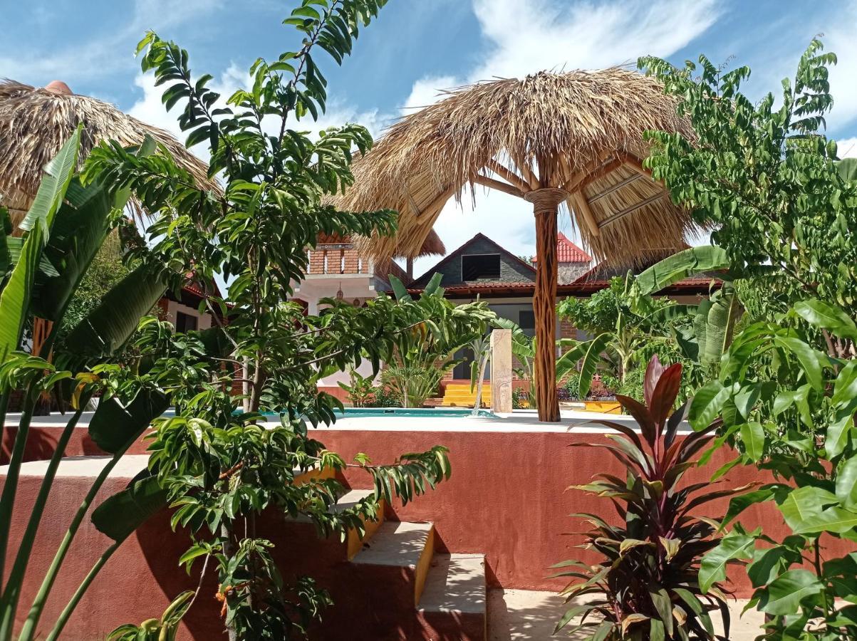 Bungalows Y Cabanas, Las Barracas De La Barra Malucano Kültér fotó