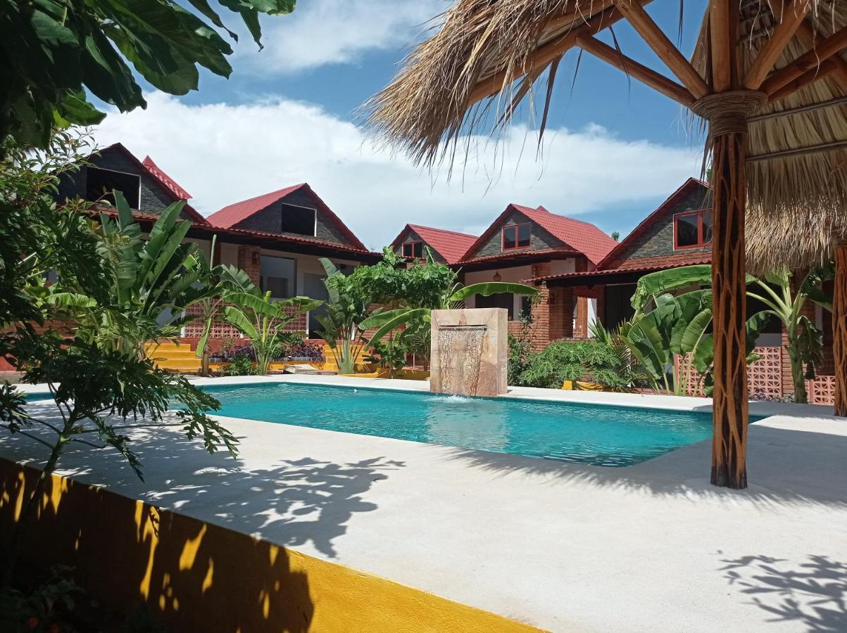 Bungalows Y Cabanas, Las Barracas De La Barra Malucano Kültér fotó